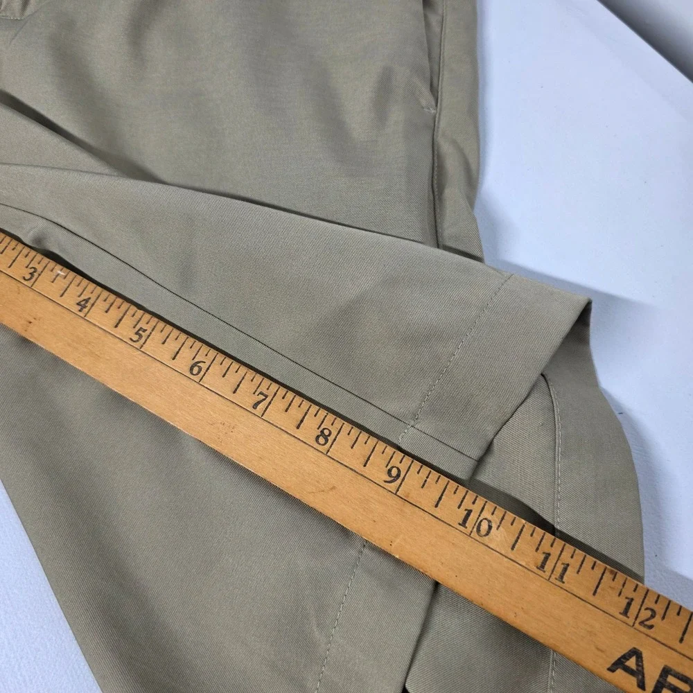 Nike Golf Dri-FIT Shorts Boy's Large Khaki Tan Flat Front Performance Activewear